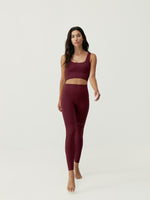 Cargar imagen en el visor de la galería, Legging Yami Bordeaux
