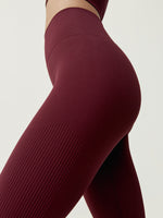 Cargar imagen en el visor de la galería, Legging Yami Bordeaux
